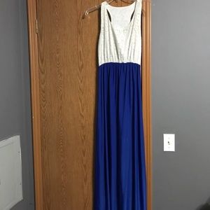 Maxi dress